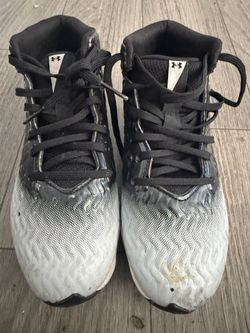 Football cleats