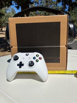 sexy Steam Machine 2TB mini PC (w/ xbone controller) NIB
