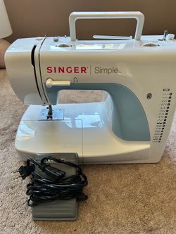 Singer Sawing Machine Portable
