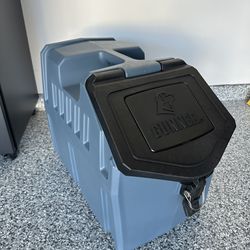 Gunner Kennels Food Crate