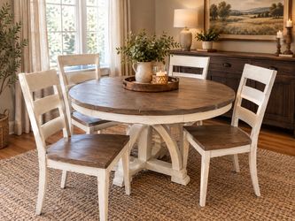 Round kitchen table