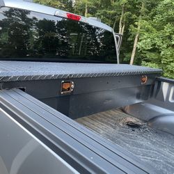 Truck bed Tool box