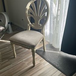 Dining Or Accent Chairs 
