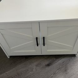 Litter Box Cabinet 