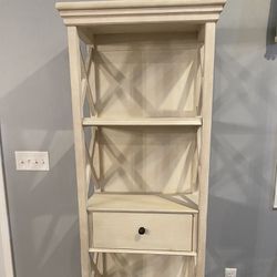 Farmhouse Shelf With Two Drawers 