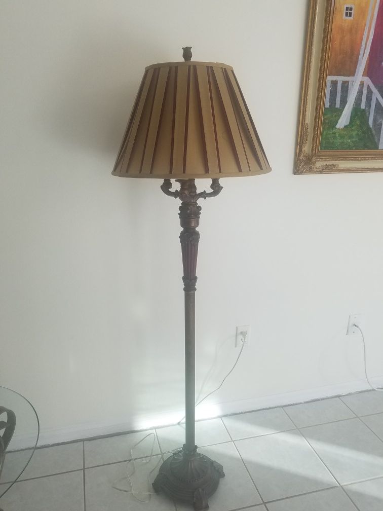 Floor lamp