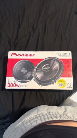 Pioneer 2 way speaker
