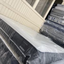 King Stears&foster Mattress Set 