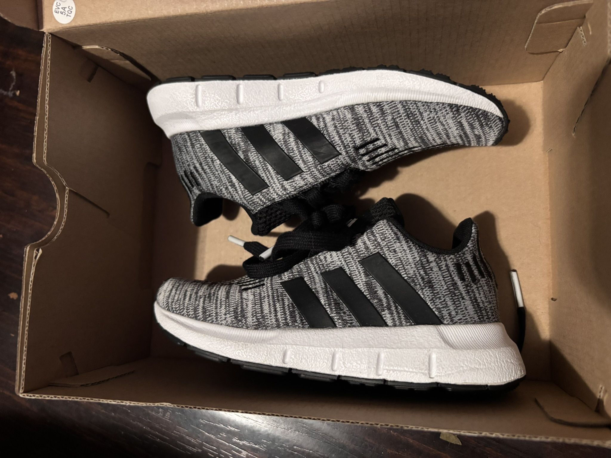 Adidas Size 9k