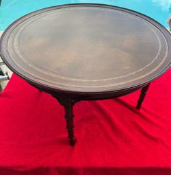 VINTAGE MAHOGANY DRUM TABLE WITH LEATHER INLAY