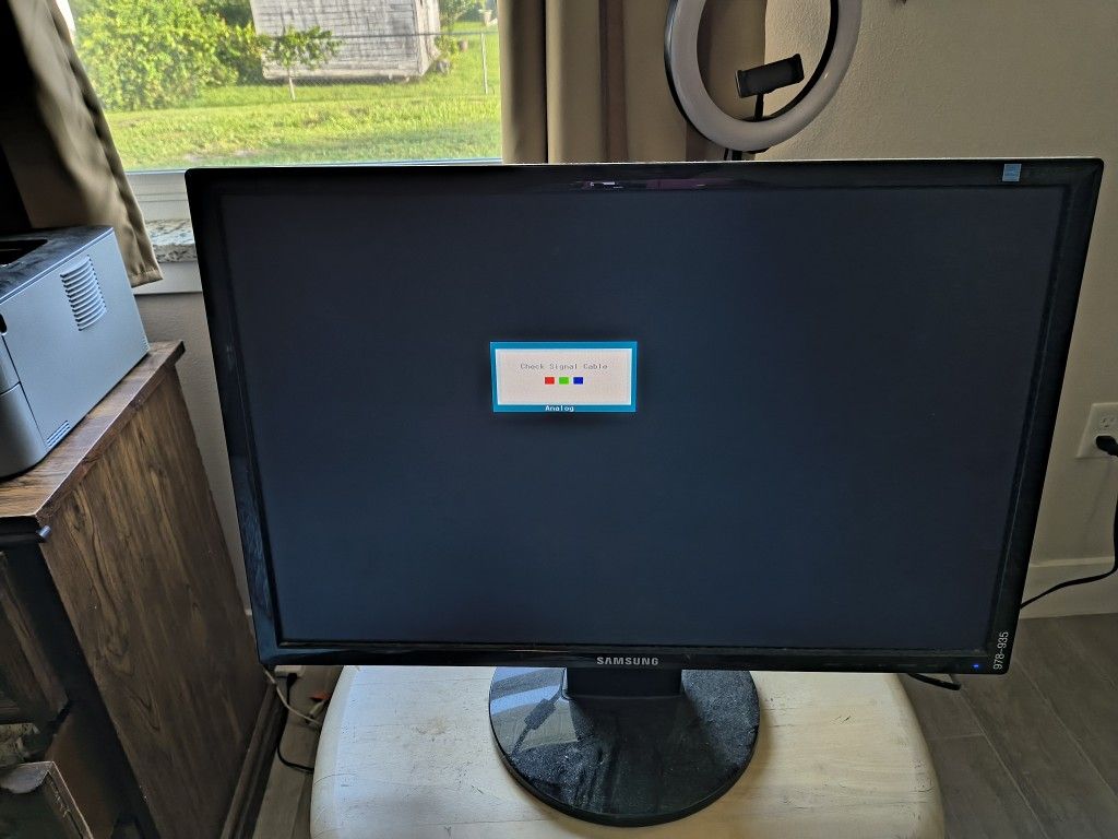 Computer Monitor 20 Inches