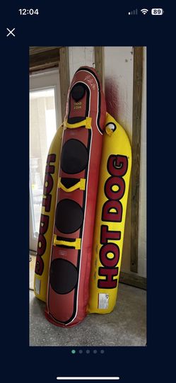 AirHead Hotdog 1-3 Person Rider Inflatable