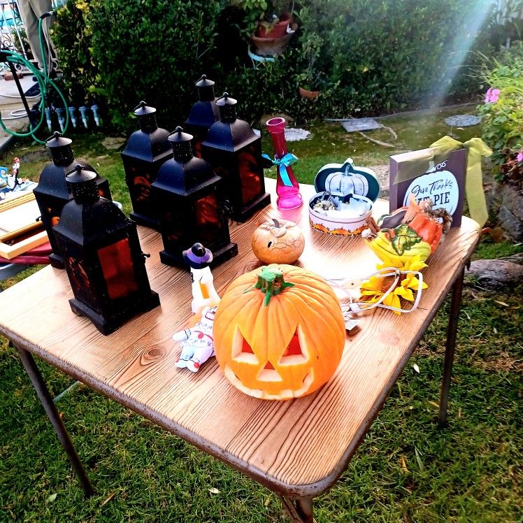 Free, Cheap & OBO Yard Sale, Sun.  9-1