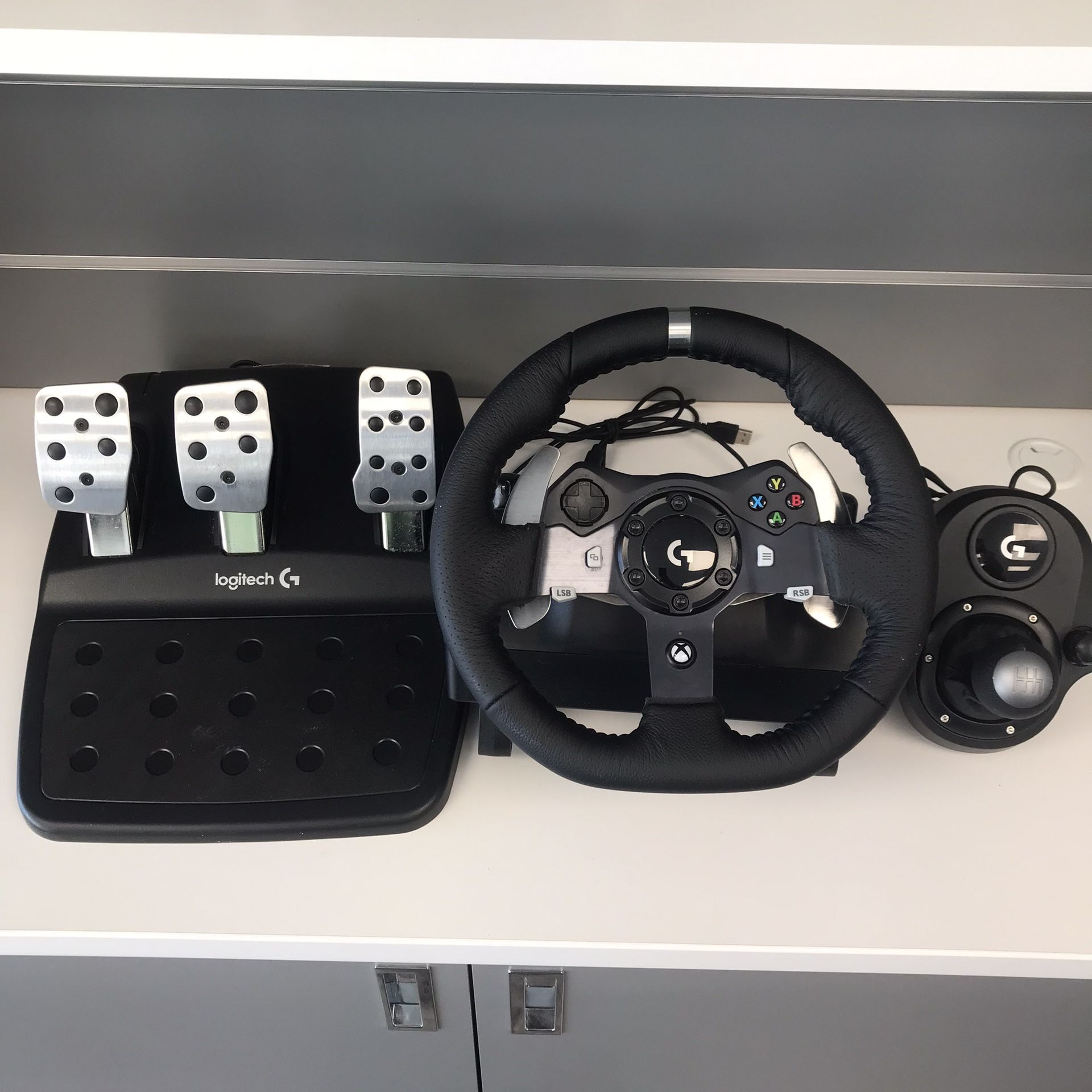 Logitech G290 With Pedals And Gear Shift