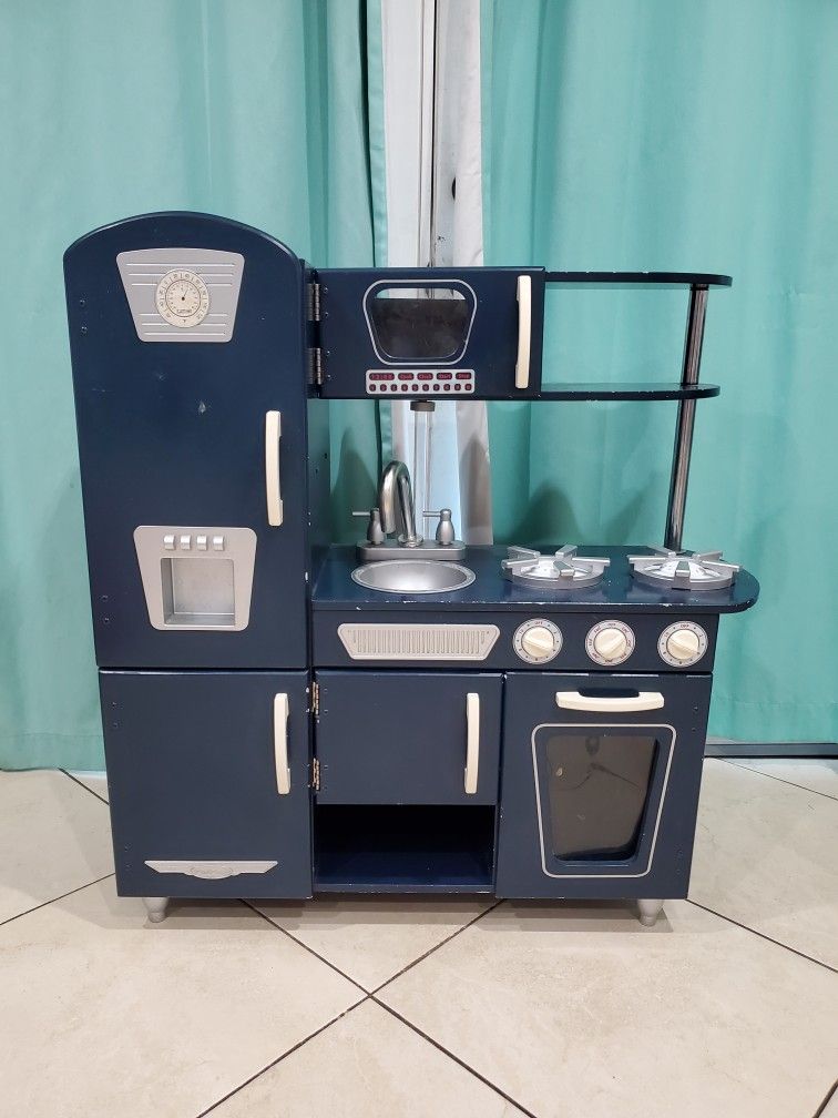 KidKraft Vintage Kitchen in Blue