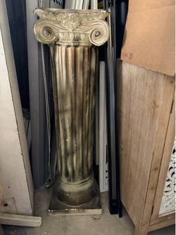 Pillar