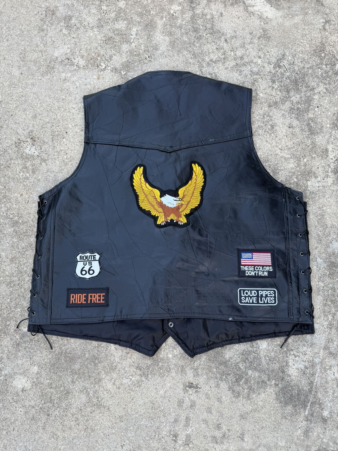 Vintage 90s Harley Type Leather Biker Vest Size 3XL #vintage #Harley #90s #biker #y2k (DISTRESSING SHOWN ON LAST 2 PICTURES) (WASH BEFORE WEARING)