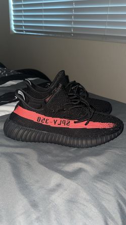 Yeezy Boost 350V2.0 Men’s size 10 1/2 New