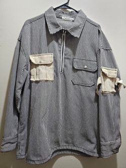 MNML JACKET... size L... Denim W/Cargo Pockets