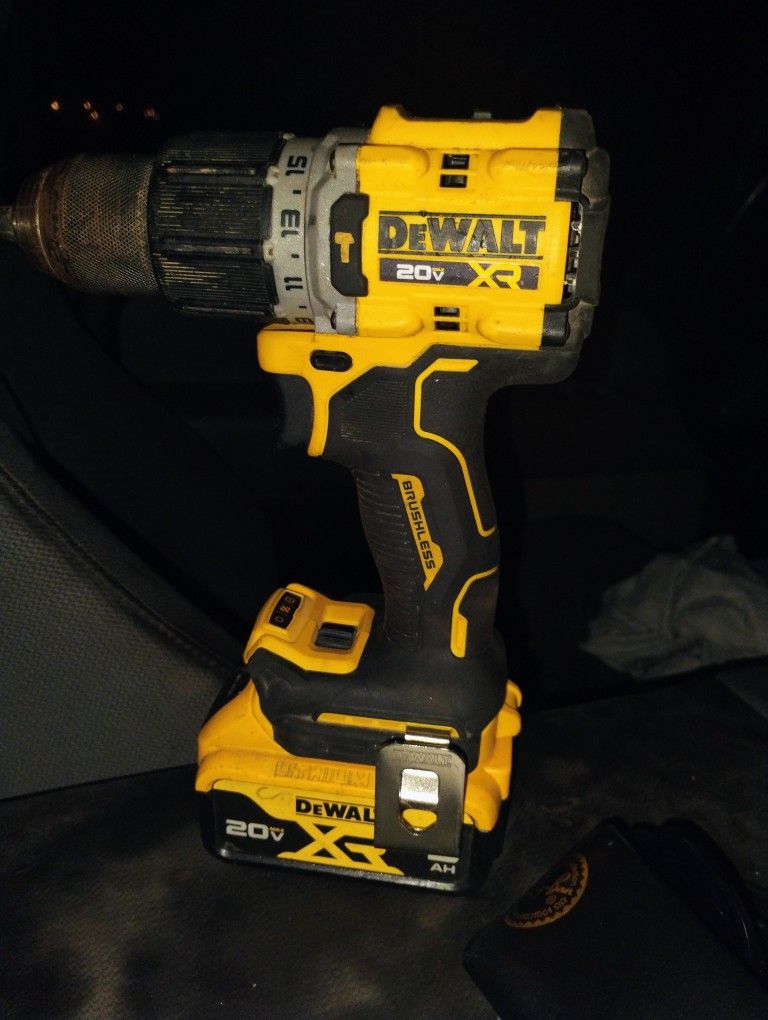 DEWALT DCD805 20V MAX Hammer Drill, 1/2",Cordless Brushless ( Tool Only)