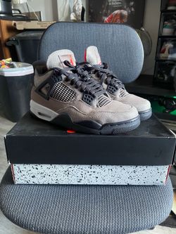 Jordan 4s