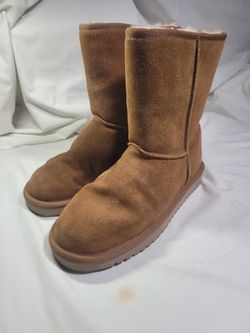 UGG Koolaburra Brown Suede, Short Boot, Womens Size 8