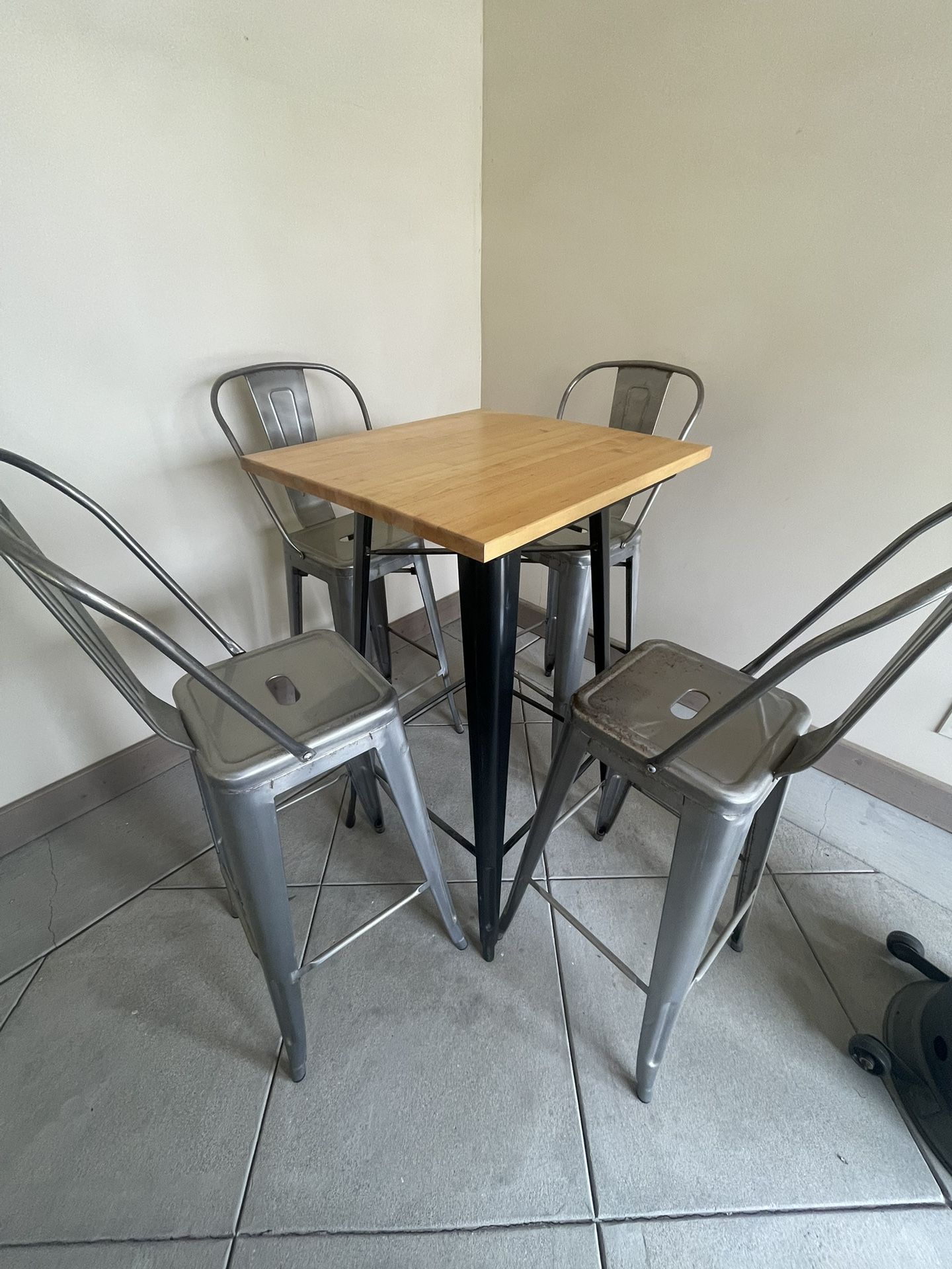 Pub Table And Chairs