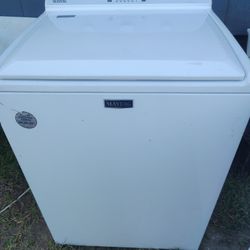 Washer For Sale In Great Conditions 