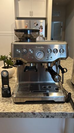 Breville Barista Express Espresso Machine