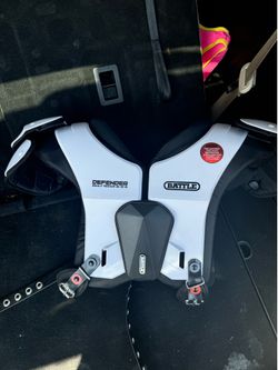 Battle shoulder pads