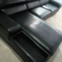 MODANY SECTIONAL 100% LEATHER BLACK COLOR... DELIVERY SERVICE AVAILABLE 🚚💥🚚