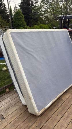 Queen size mattress with box spring
