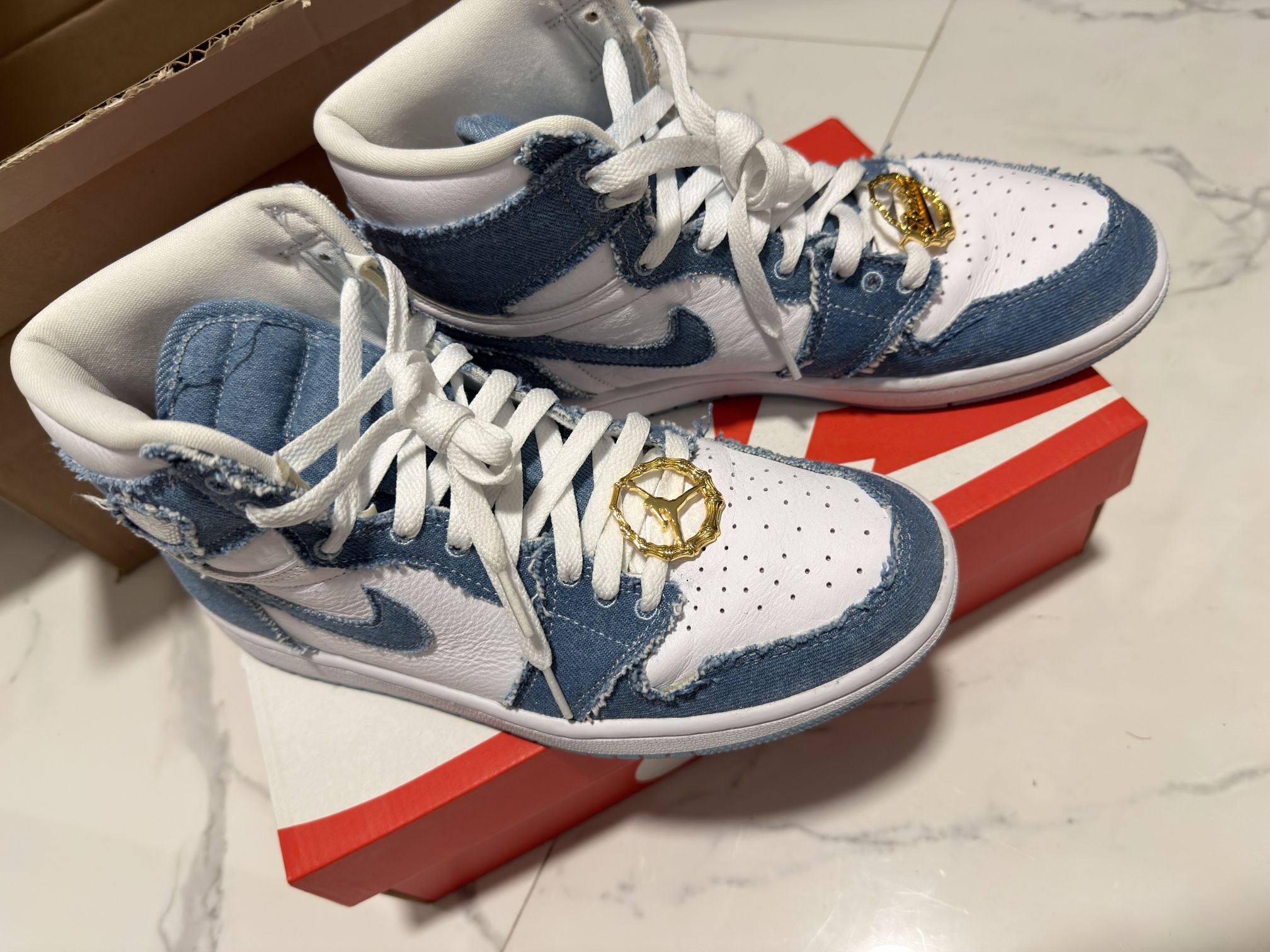 Wmns Air Jordan 1 Retro High OG 'Denim' IRLAOA