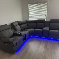 Brand New Reclining Sectional Sofa / Sofa Eléctrico Reclinable Nuevo a Estrenar … Fast 🚚