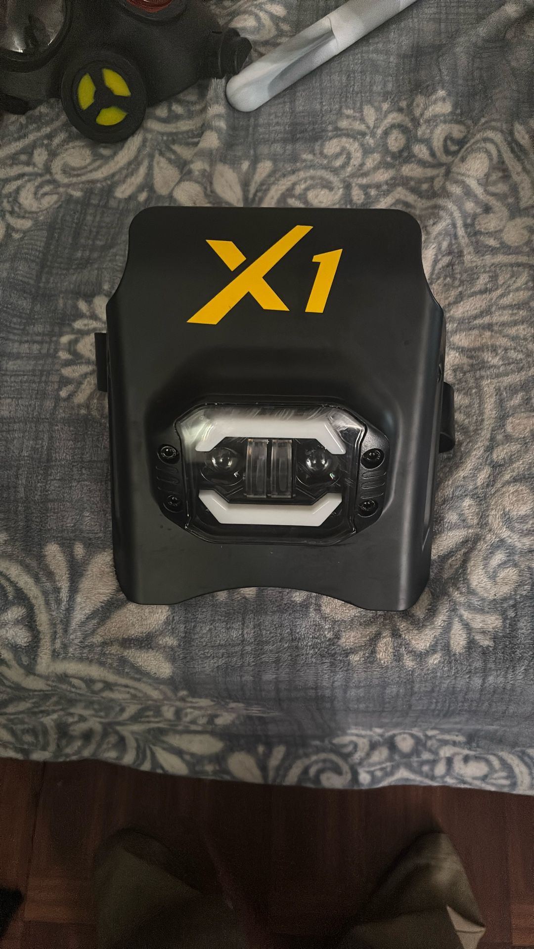 Mac Fox Light Only Asking For 40$