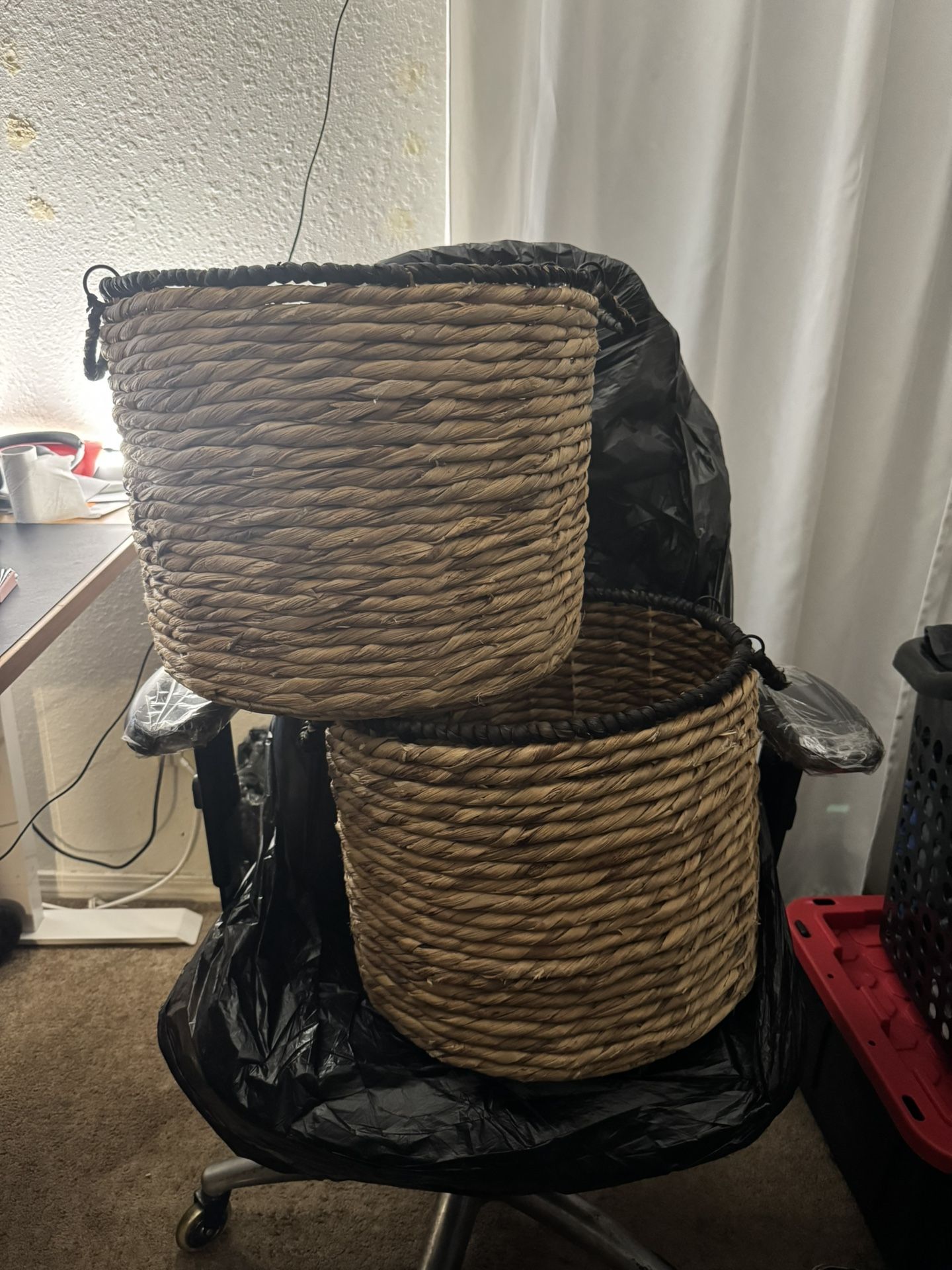 Large Baskets 