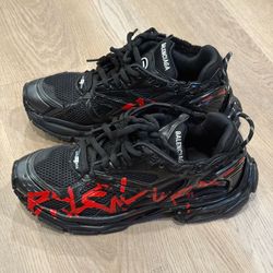 Runners Size 42 - trades or cash