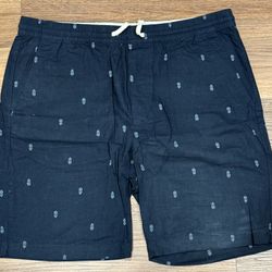 Banana Republic  Men’s Large Blue & White Pineapple Print Shorts [36-38 inch]