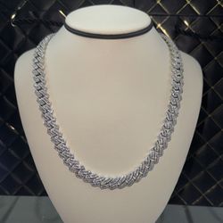  Moissanite Cuban Link Chain💎