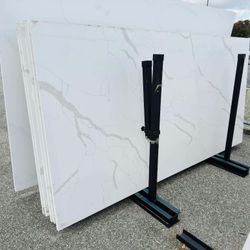 QUARTZ STONE SLABS JUMBO IN GRAY CARRARA MARBLE 📏Each slabs cover  55.1 sq.ft, Thickness 3 cm 🔥Price $799 per Slab🔥 