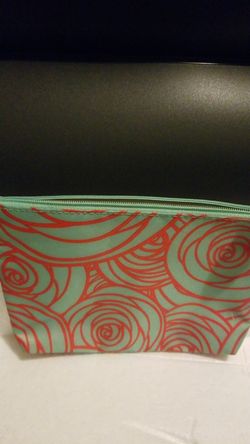 Ipsy spring mint pouch