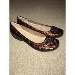 Womens Clarks Collection Printed Slip On Shoes Size 8.5 M.