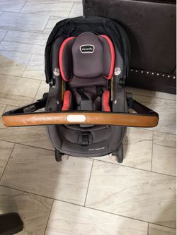 Baby💕 Doula Stroller – Like New, Smooth Ride for Your Little On