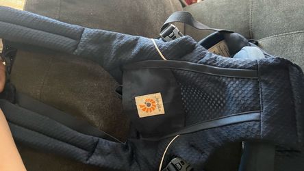Ergobaby Baby Carrier