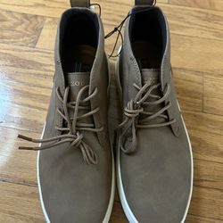 NWT IZOD Men's memory foam boots size 8