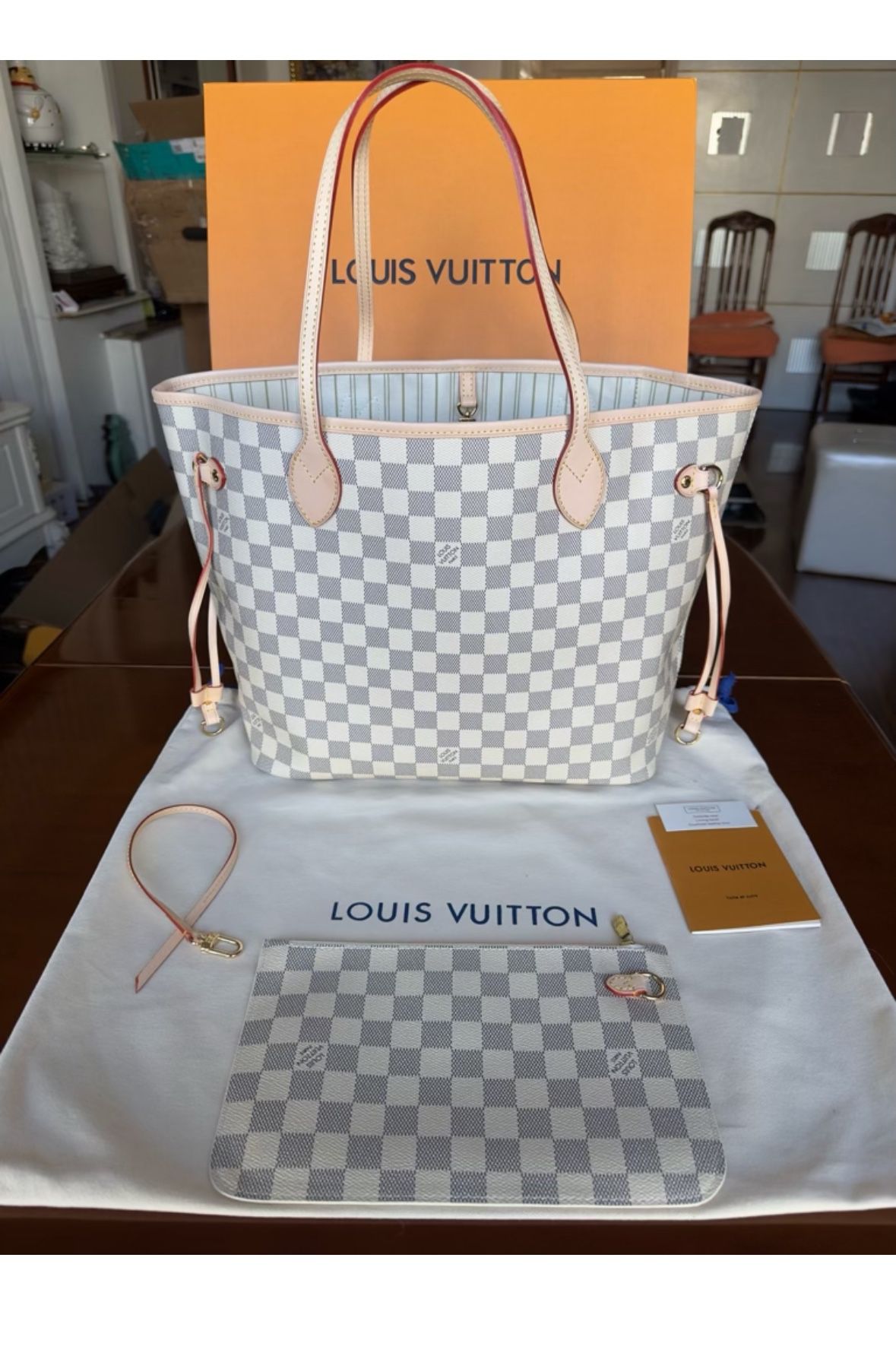 New Louis Vuitton Purse With Chip 