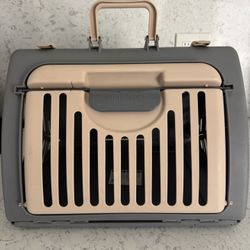     SportPet Pet Carrier / Travel Crate – Like New