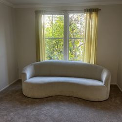 CRATE & BARREL INFINITI CURVE COUCH/SOFA GREAT CONDITION!!