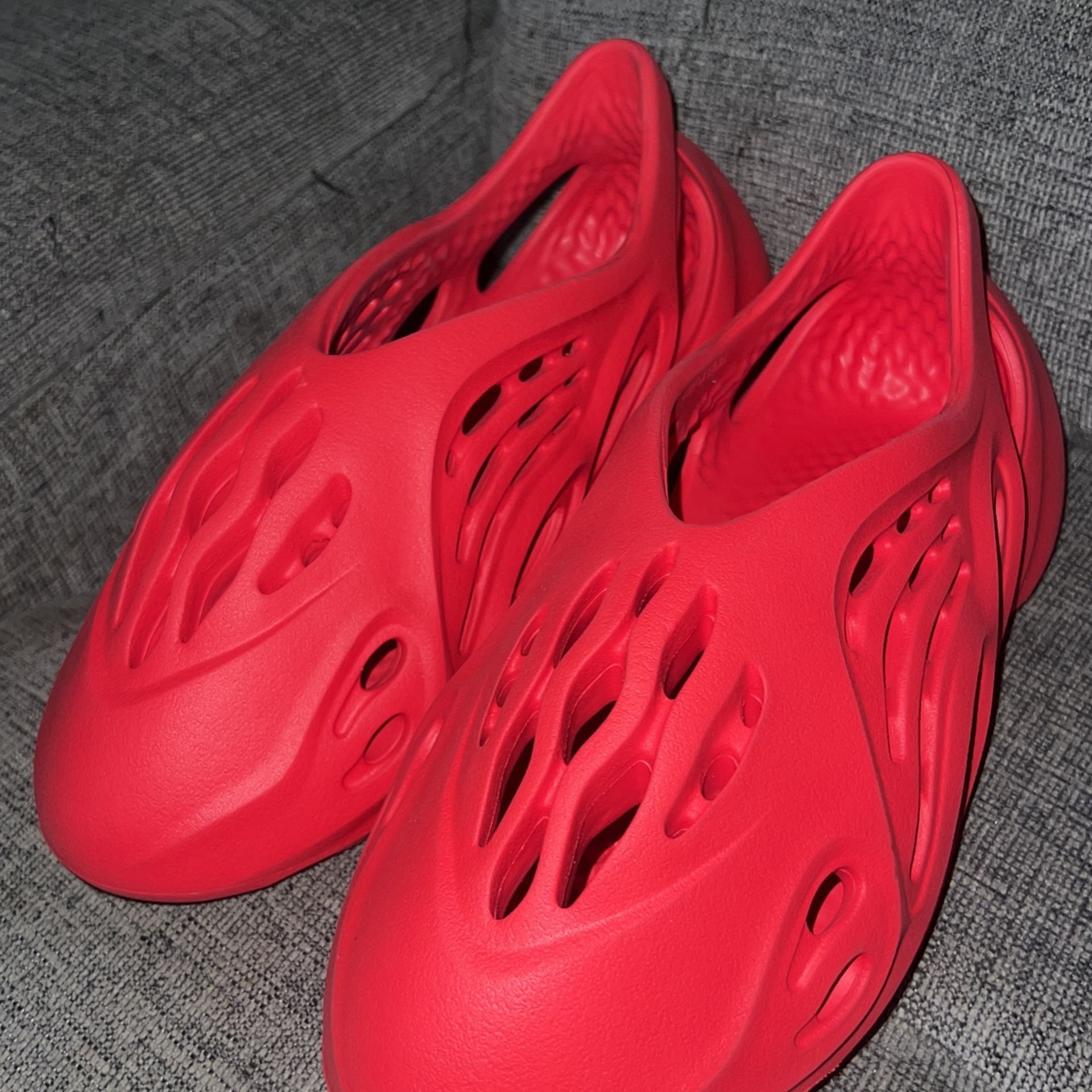 Yeezy Red Foam Runners for Sale in Kissimmee, FL OfferUp