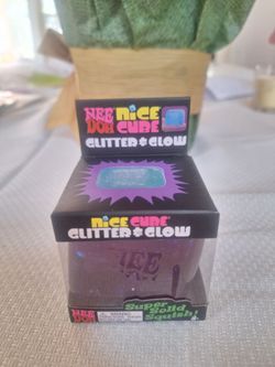 NeeDoh Nice Cube - Glitter & Glow (Pink)